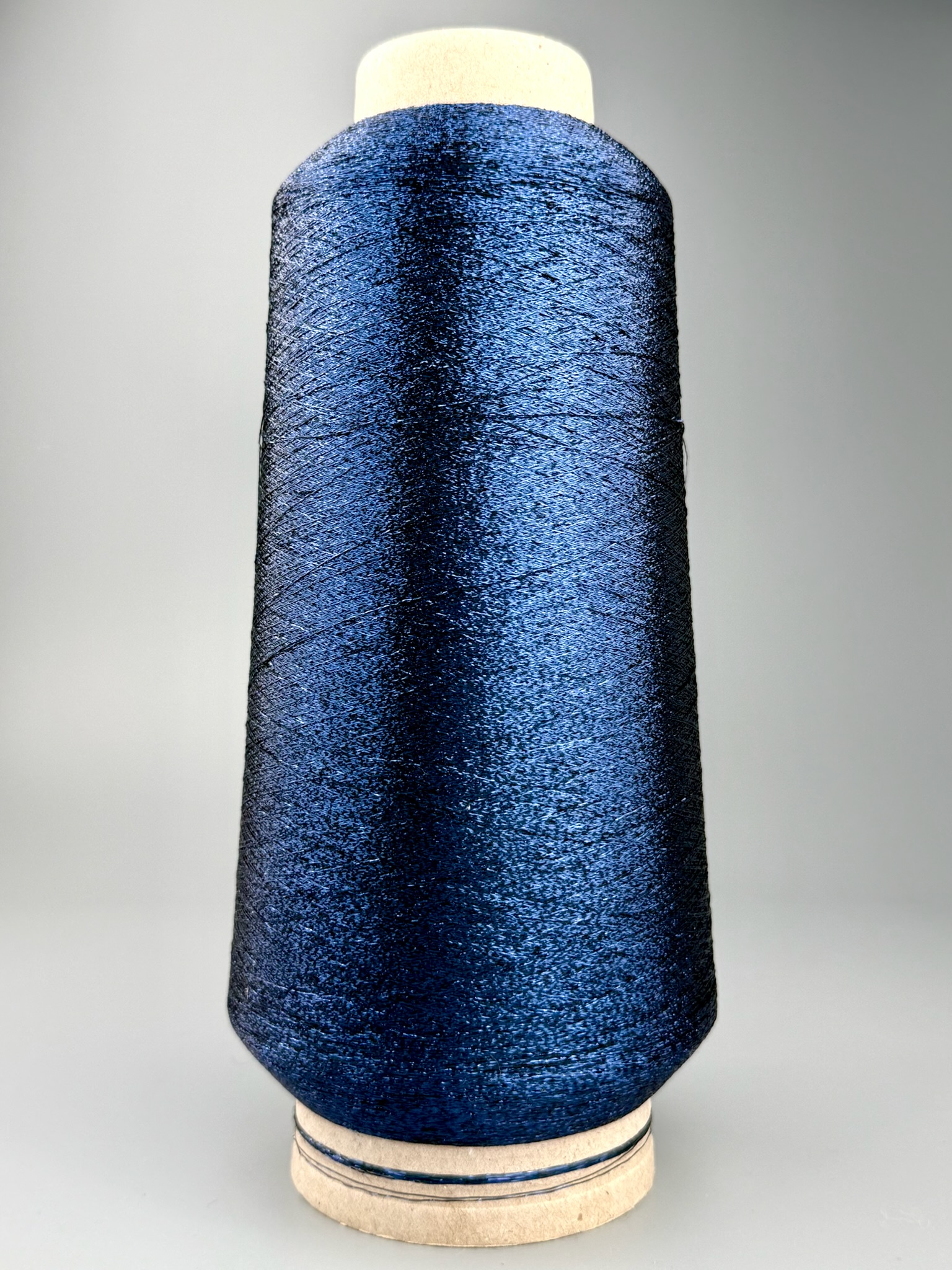 Torcitura di Domaso Lurex 2000m/100g – Filo Brillante Blu scuro col. 661/N foto 2